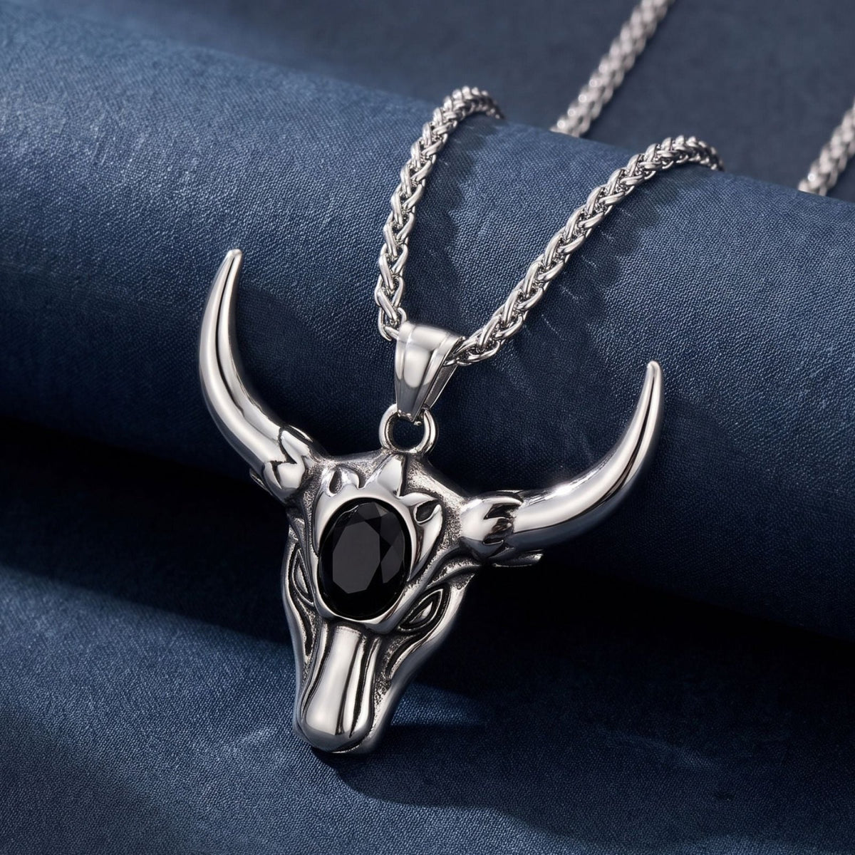 Collier tête de taureau pour homme, en acier inoxydable, pendentif cornes avec pierre noire centrale