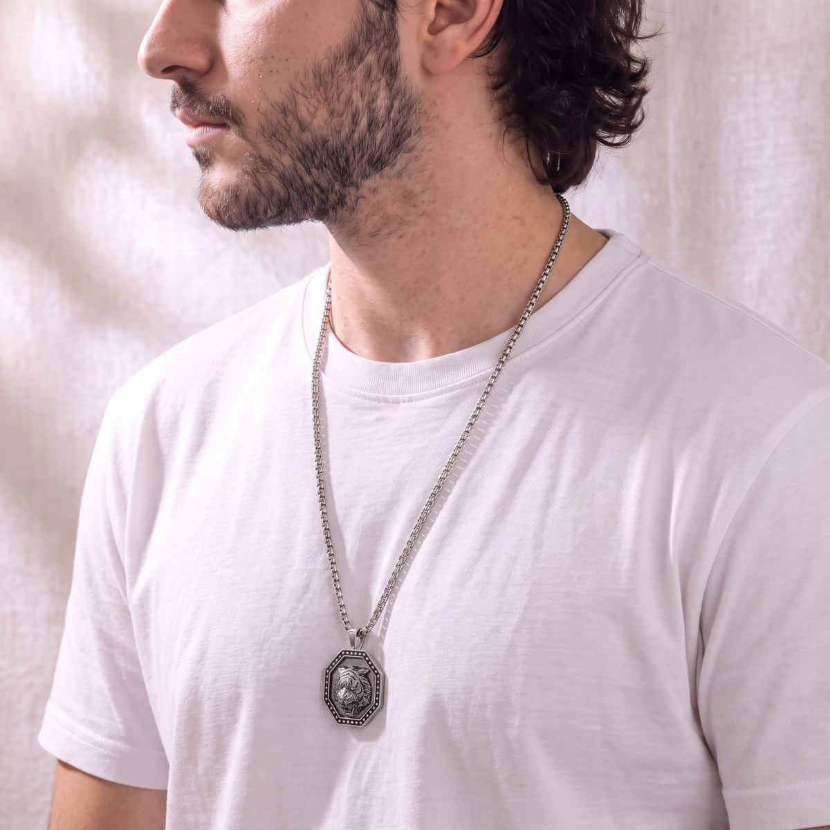Collier tête de tigre pour homme, en acier inoxydable, pendentif octogonal aux détails sculptés en relief