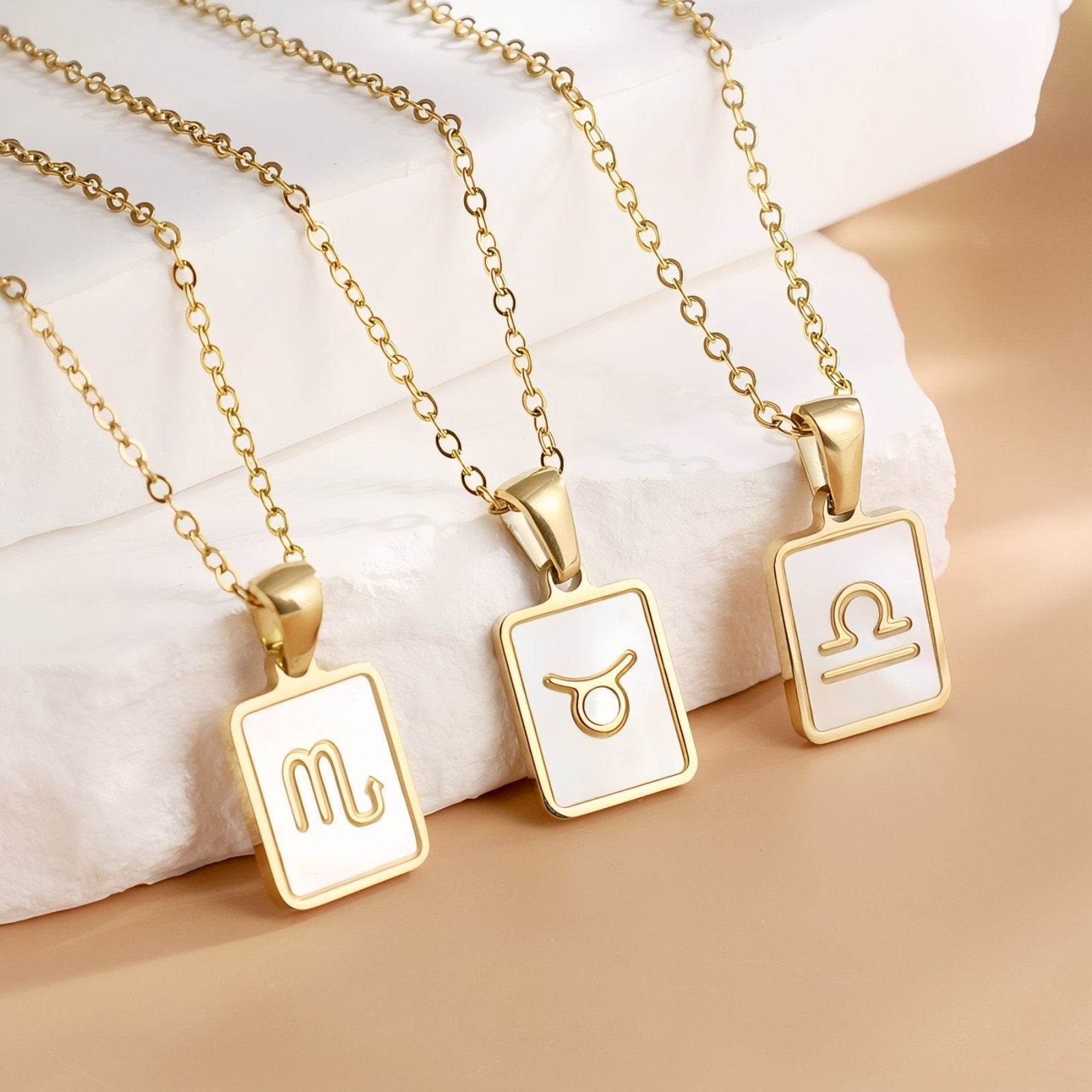 Collier zodiaque femme, pendentif signe astrologique rectangle nacré, en acier inoxydable plaqué or