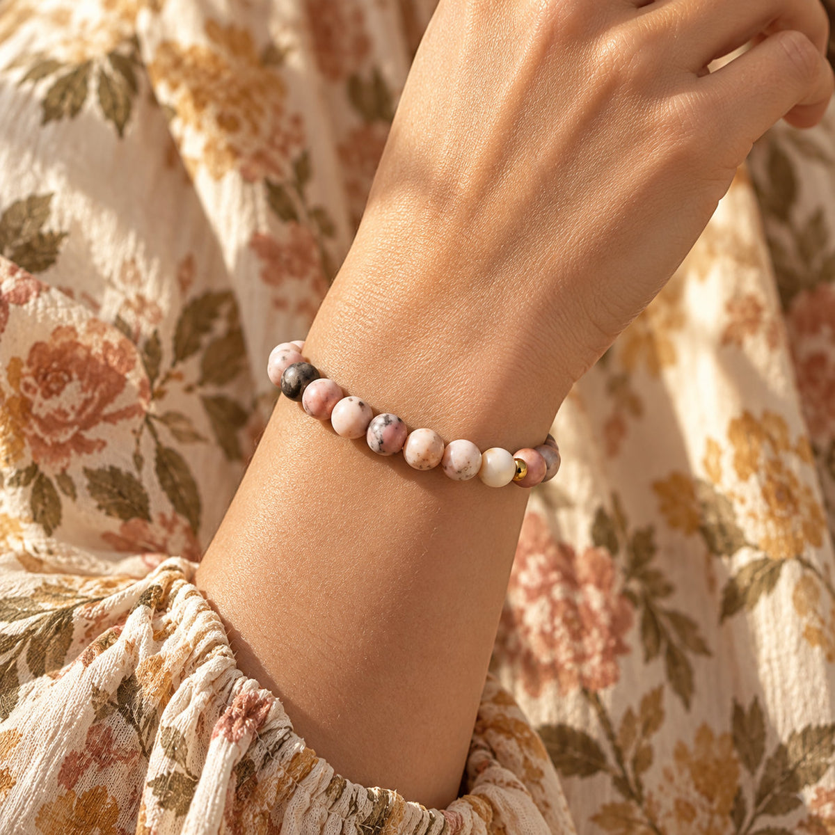 Opalinève-armband van roze opaal, symbool van tederheid en zachtheid