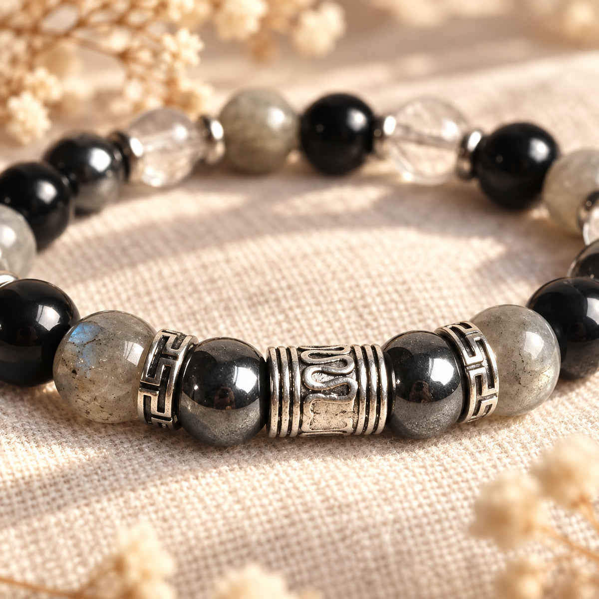 Bracelet Orvane en hématite, labradorite et obsidienne, symbole de force et d’ancrage