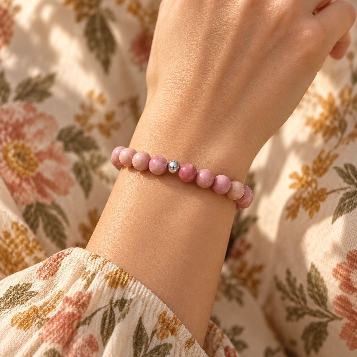 Rhosélia armband van rhodoniet, symbool van liefde en zachtheid