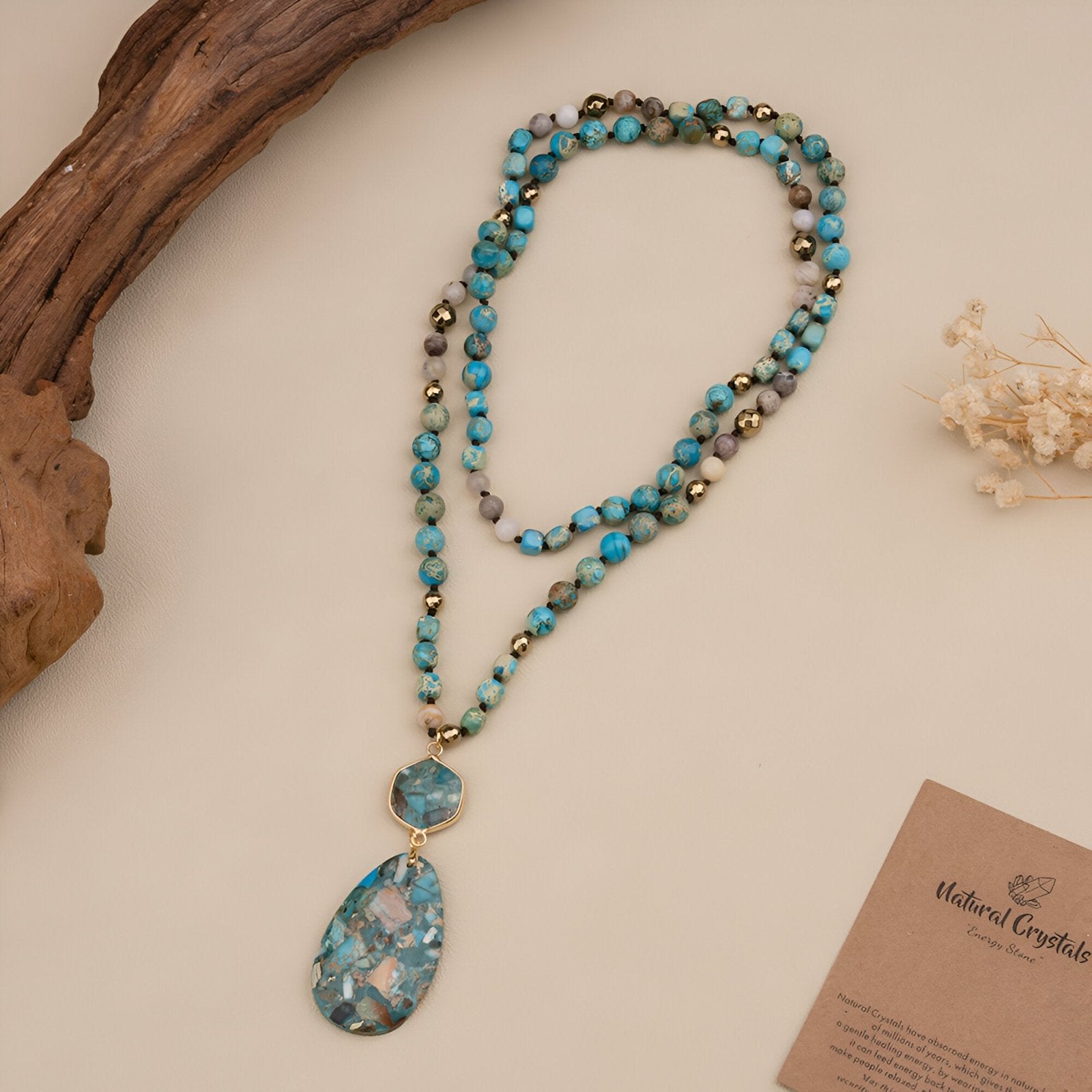 Sautoir en pierres turquoise naturelles d'agate, double pendentif goutte et hexagone, bijou artisanal, modèle Laguna